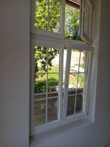 Na prodaju 1 okrugli prozor I kvalitetni