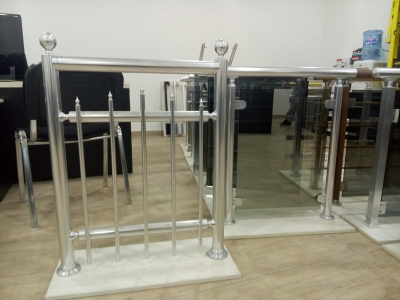 Prodajem Aluminijumske ograde.