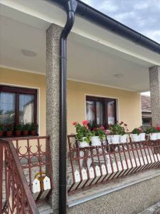 Odlicna kuca za porodicu Aleksandrovac