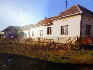 Kuca na prodaju opština Golubac, 80.000e