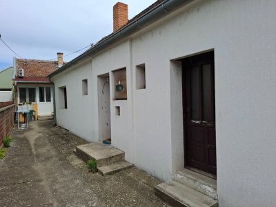 Prodajem kuću