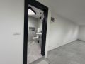 IZDAJE SE LOKAL - T. C. BARILI 52M2