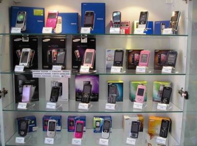 MOBILNI TELEFONI PO ZELJI NARUCITE!