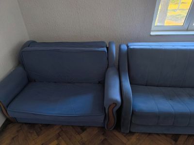 Dva troseda, dvosed i fotelja za samo 50