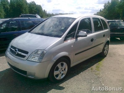 Opel polovni delovi za Corsu C, Corsu D...