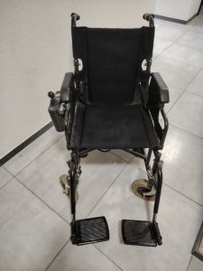 Prodajem električna invalidska