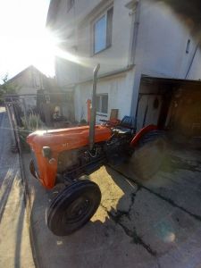 Traktor IMT Ferguson 533