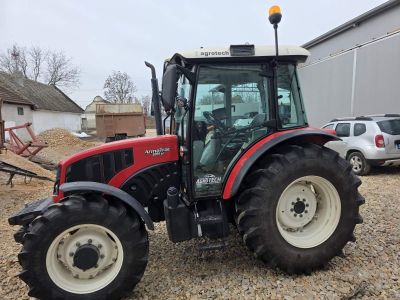 Traktor Armatrac 2023