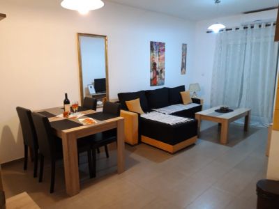 Izdajem apartman na Ledinama, Novi Beogr