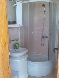 Apartman površine 40m2 se nalazi u...