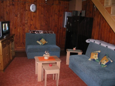 ZLATIBOR U naselju Zova izdajem...