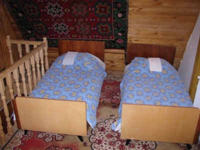 ZLATIBOR U naselju Zova izdajem...