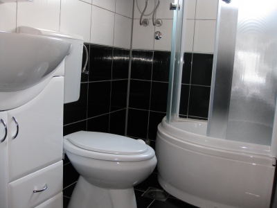 SOKOBANJA-Izdajem apartman preko puta...