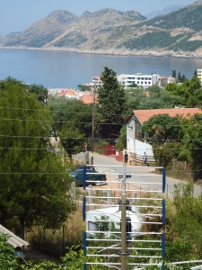 Izdajem apartmane u Dobrim Vodama, Bar,...