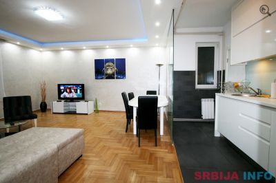 Četvorosoban Apartman Colossus Beograd Centar