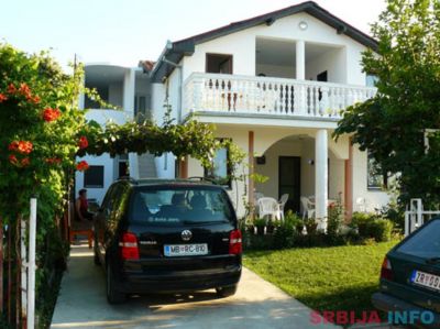 Ulcinj apartmani samo 8e