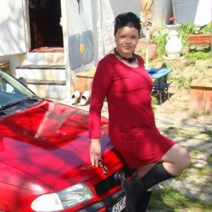 Vaspitačica traži posao čuvanja jedno il